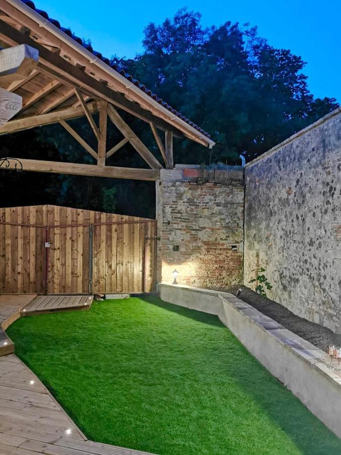 Gite Le Jardin Secret Et Gite Au Temps Suspendu Montpezat  Kültér fotó